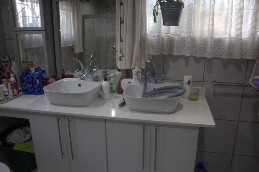 4 Bedroom Property for Sale in Dan Pienaar Free State